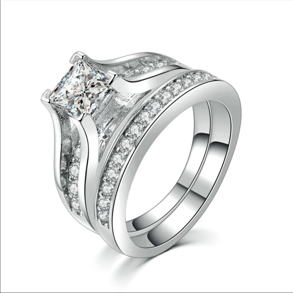 New Women’s 2pc Set 925 Silver Diamond Ring - Picture 3 of 4